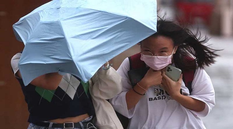 Provincias de China en emergencia máxima por llegada de tifón y rebrote de la COVID-19