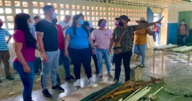 Gobierno Bolivariano avanza en la recuperación de escuelas en Anzoátegui