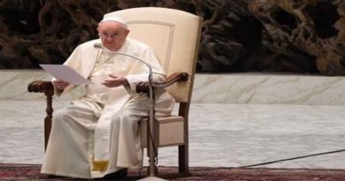 Papa Francisco insta a países poderosos cesar la imposición de medidas coercitivas unilaterales contra otras naciones