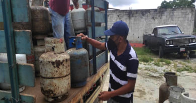 Familias de Lagunetica reciben distribución de gas doméstico