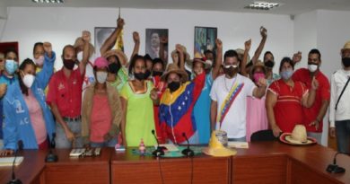 Ministra de Pueblos Indígenas recibió a Líderes y lideresas de etnias Pumé y Kariña de Apure y Monagas