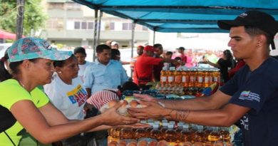 CIUDAD TIUNA: 4 mil familias caraqueñas beneficiadas con más de 20 toneladas de alimentos en Feria del Campo Soberano