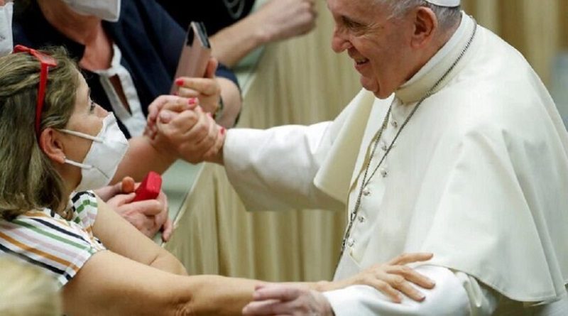 Papa Francisco denuncia la esclavitud de las mujeres y la desigualdad de género