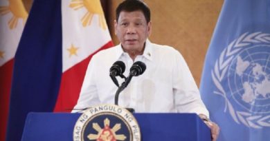 El presidente de Filipinas Rodrigo Duterte anuncia su retiro de la vida política