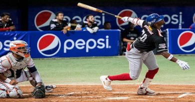 Tiburones conquista su primer triunfo de la temporada al vencer 7-4 a los Caribes