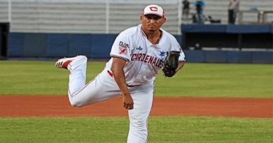 Cardenales mantiene su invicto al blanquear a las Águilas