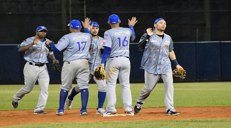 Magallanes doblegó a los Tigres en Maracay