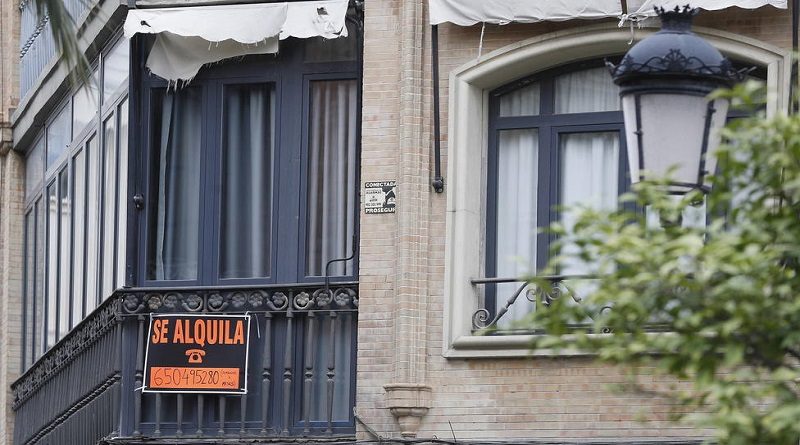 Gobierno de España anuncia ley de vivienda para regular los precios de los alquileres