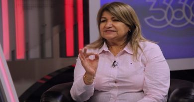 Ministra de Educación: Regreso a clases fue exitoso y sin incidencias