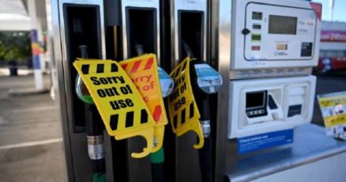 Militares empezarán el lunes a distribuir gasolina en Reino Unido