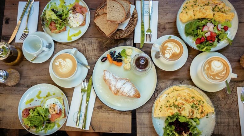 Conoce ¿Qué alimentos debe incluir un desayuno saludable?