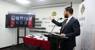 El ministro de Gobierno, Carlos Eduardo del Castillo, aseveró que hubo "un intento de magnicidio" para impedir el triunfo del entonces candidato del Movimiento al Socialismo (MAS). Foto: Facebook / Eduardo Del Castillo Del Carpio