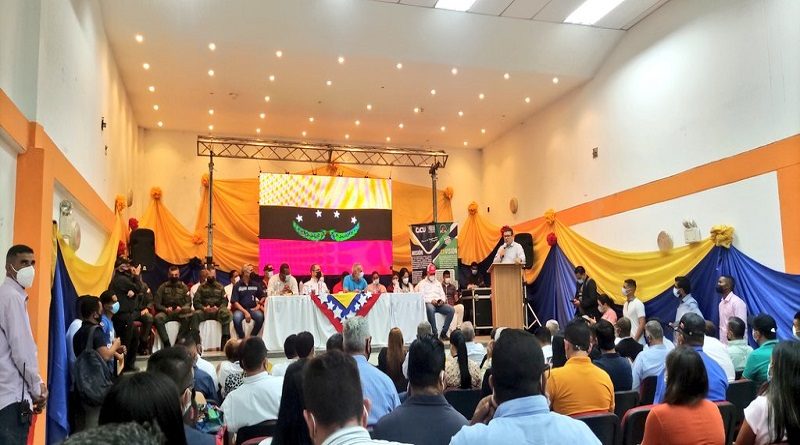 Gobierno Nacional evalúa parques industriales de la zona de frontera