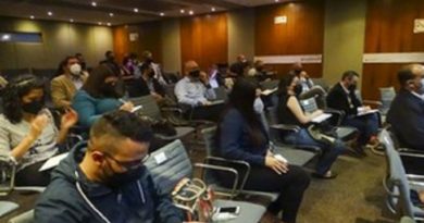 Gobierno Nacional fortalece relaciones con redes comerciales del país