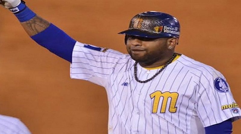 Pablo Sandoval jugará con Magallanes a partir del 15 de noviembre