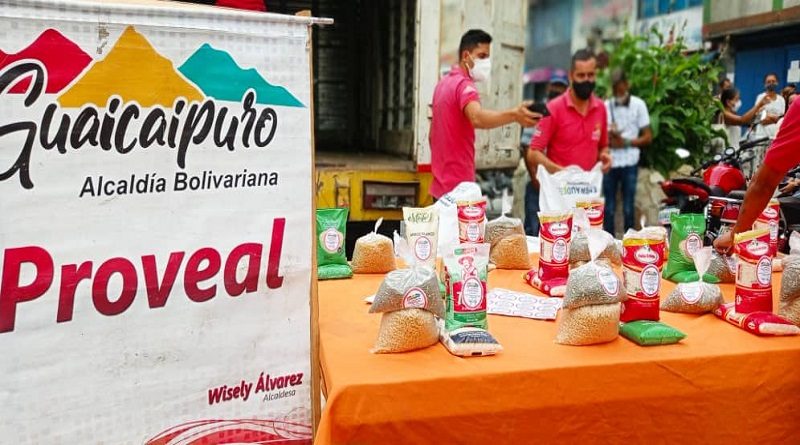 Guaica-Bus beneficia a un aproximado de 100 personas con la venta de productos cárnicos