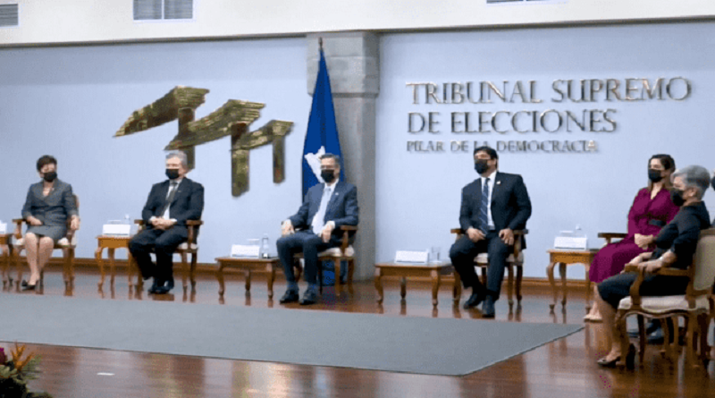 Costa Rica inicia el camino a las elecciones presidenciales con 27 aspirantes