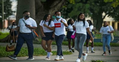 Cuba inicia el retorno gradual de estudiantes a las aulas tras 9 meses de cierre por la pandemia