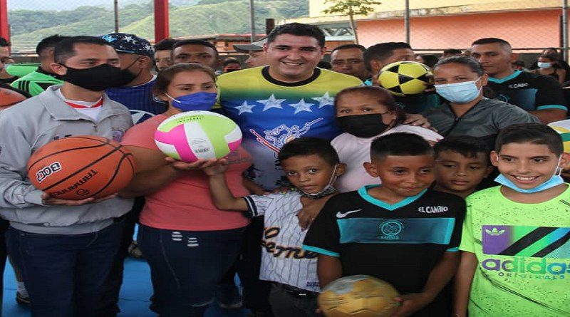 Entregan cancha rehabilitada para la masificación deportiva en Mérida