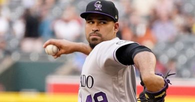 Senzatela acordó con los Rockies por cinco años y 50.5 millones de dólares