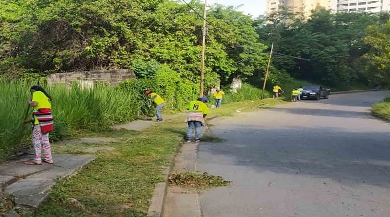 Carabobo Te Quiero realizó jornada de saneamiento intensivo en C.D.I. La Manguita