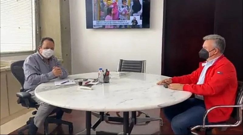 El Ministro Rodolfo Marco Torres junto al gobernador de Portuguesa, Rafael Calles (Foto MinAguas)
