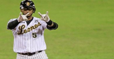 Leones liquidó a Caribes en el Universitario
