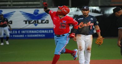 Cardenales derrotó 10-3 a los Caribes e iguala la punta de la LVBP