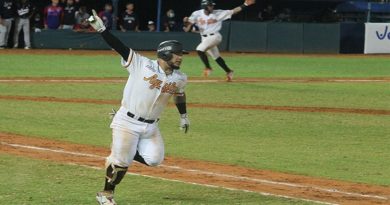 Águilas se impuso 6-4 a los Tiburones