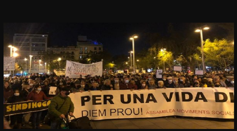 La manifestación fue convocada por decenas de sindicatos, asociaciones y entidades españolas. | Foto: @APE_Cat
