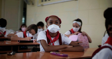 Alumnos durante la clase en una escuela de La Habana, Cuba, el 2 de noviembre de 2021. (Foto: Alexandre Meneghini/Reuters)