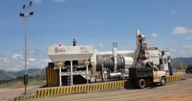 Avanza rehabilitación de vialidad tras reactivación de Asfaltos Bolívar