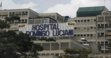 Recuperan camas clínicas, cunas e incubadoras del Hospital Domingo Luciani