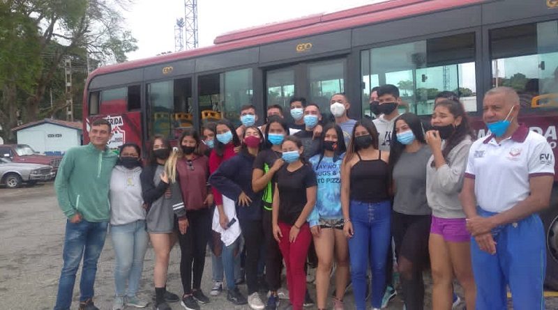 Atletas merideños participan en Torneo Invitacional de Voleibol Copa Sensación