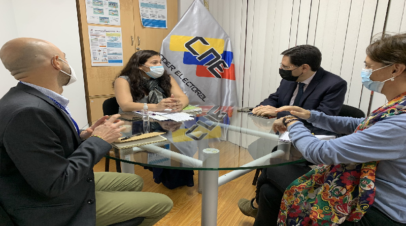 CNE se reúne con representantes del Centro Carter de cara a megaelcciones el 21N
