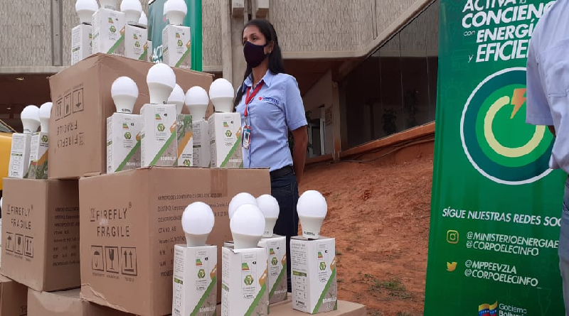 Entregan 150 mil bombillos LED y 30 transformadores a comunidades del Zulia