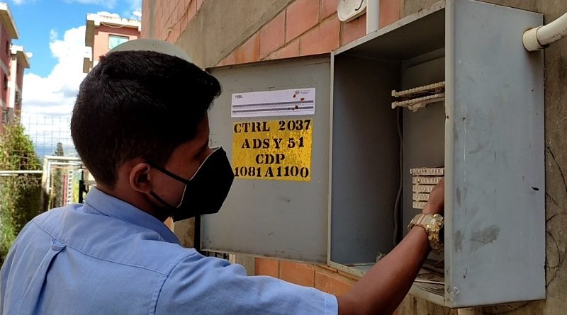 Cantv reestablece los servicios de telefonía e internet en urbanismo Cacique Tiuna en Caracas