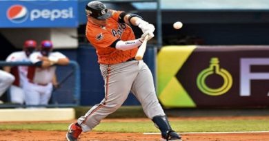 Caribes barre a Cardenales de Lara en Barquisimeto