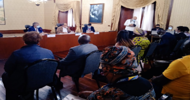Defensor del Pueblo se reúne con delegación de África que acompañará proceso electoral del 21N