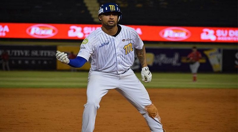 Magallanes acabó con el invicto de Cardenales