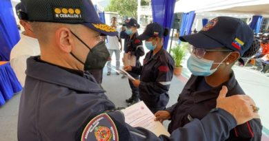 Reconocen labor de Protección Civil con entrega de ascensos
