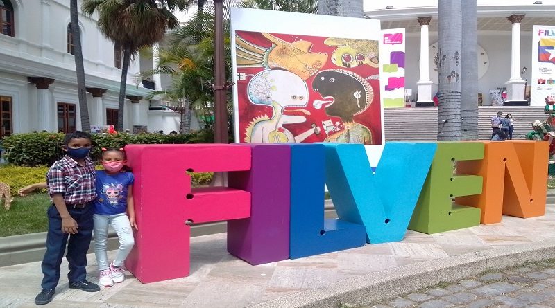 Más de 75 mil personas visitaron la 17ª Feria Internacional del Libro