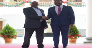 realizar actividades permanentes de solidaridad con el Pueblo Cubano y Nicaragüense, y promover el fortalecimiento la cooperación SUR-SUR".