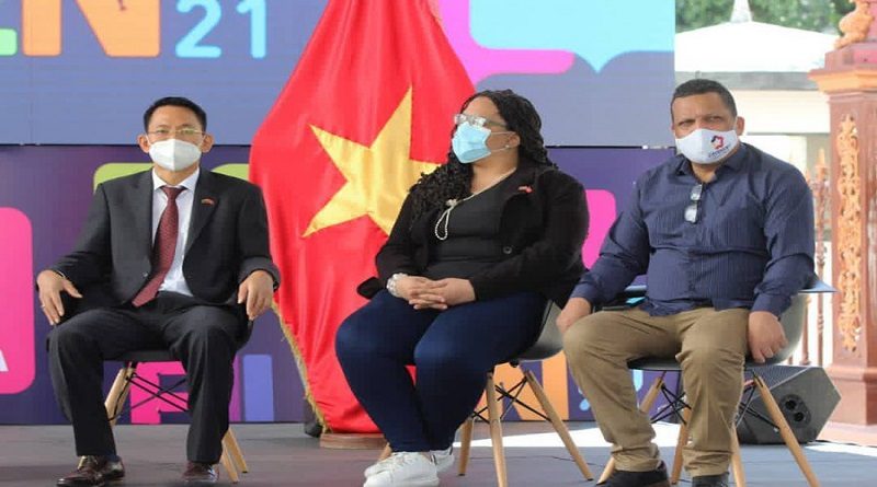 Conoce la agenda de actividades de la Filven 2021 de este sábado