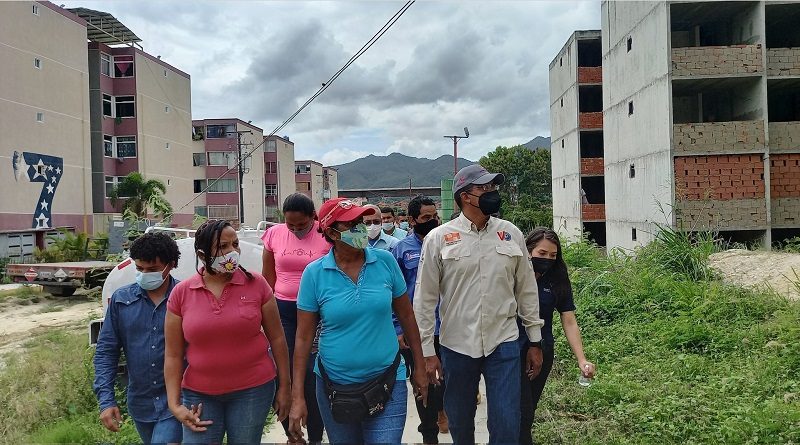 Viviendos-venezolanos continúan autoconstrucción de sus viviendas con apoyo de la GMVV