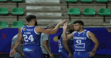 Gladiadores mantiene su invicto tras vencer 75-58 a los Centauros
