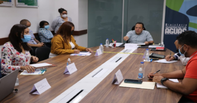 Ministro de Atención de las Aguas se reúne con hidrológicas y UTTA para garantizar el bienestar del sistema hídrico