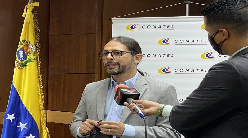 Suscriben convenio para garantizar conexión a internet a 6 mil 754 planteles educativos del país