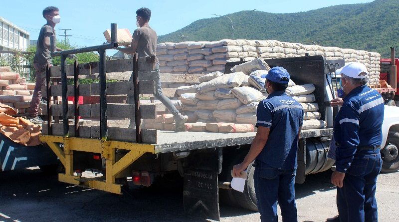 Realizan jornada de venta de cemento a precio solidario en Caricuao