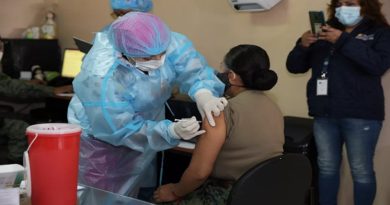 Ecuador adelanta aplicación de tercera dosis contra el COVID-19 por variante ómicron